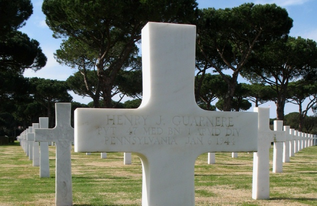 Headstone of PFC Henry Guarnere